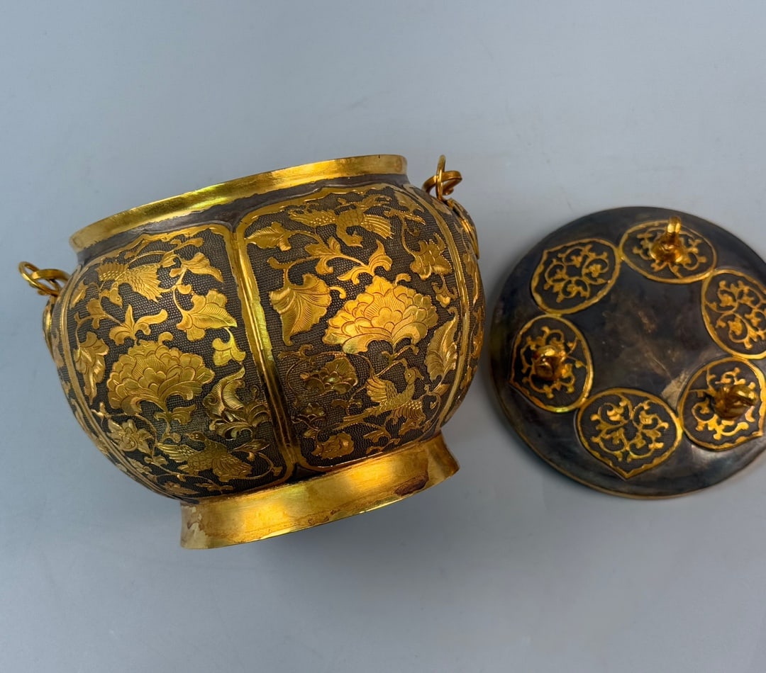 An Exquisite Gilt Bronze Lotus Pattern Ewer - 7