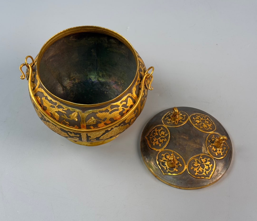 An Exquisite Gilt Bronze Lotus Pattern Ewer - 8