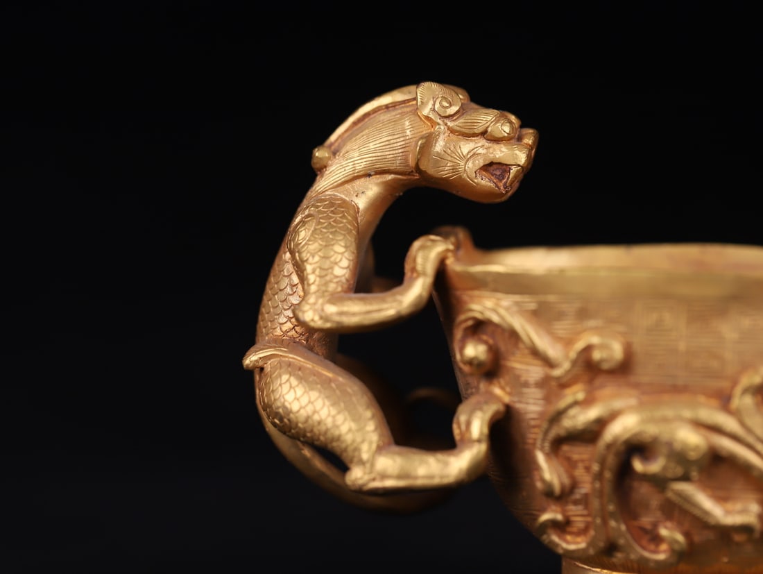An Exquisite Gilt Bronze Chi-Dragon Pattern Cup - 2