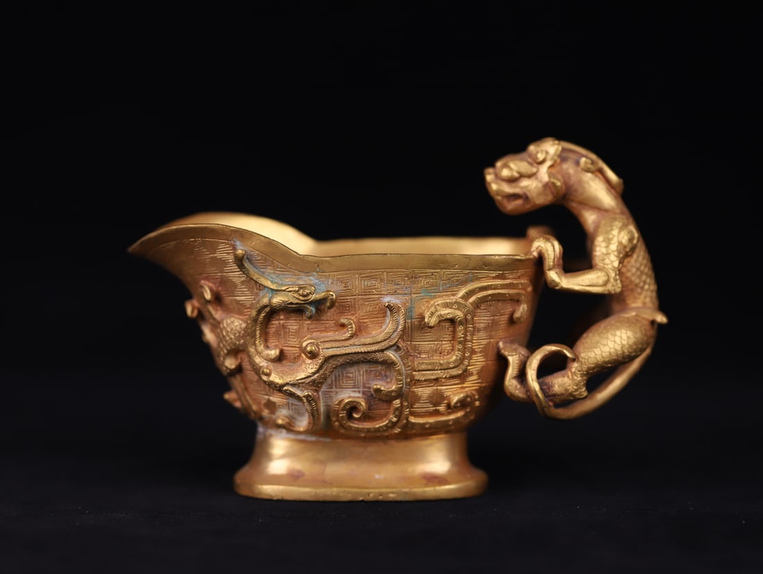 An Exquisite Gilt Bronze Chi-Dragon Pattern Cup - 6