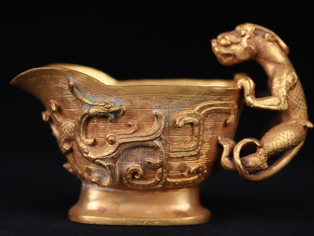 An Exquisite Gilt Bronze Chi-Dragon Pattern Cup - 7