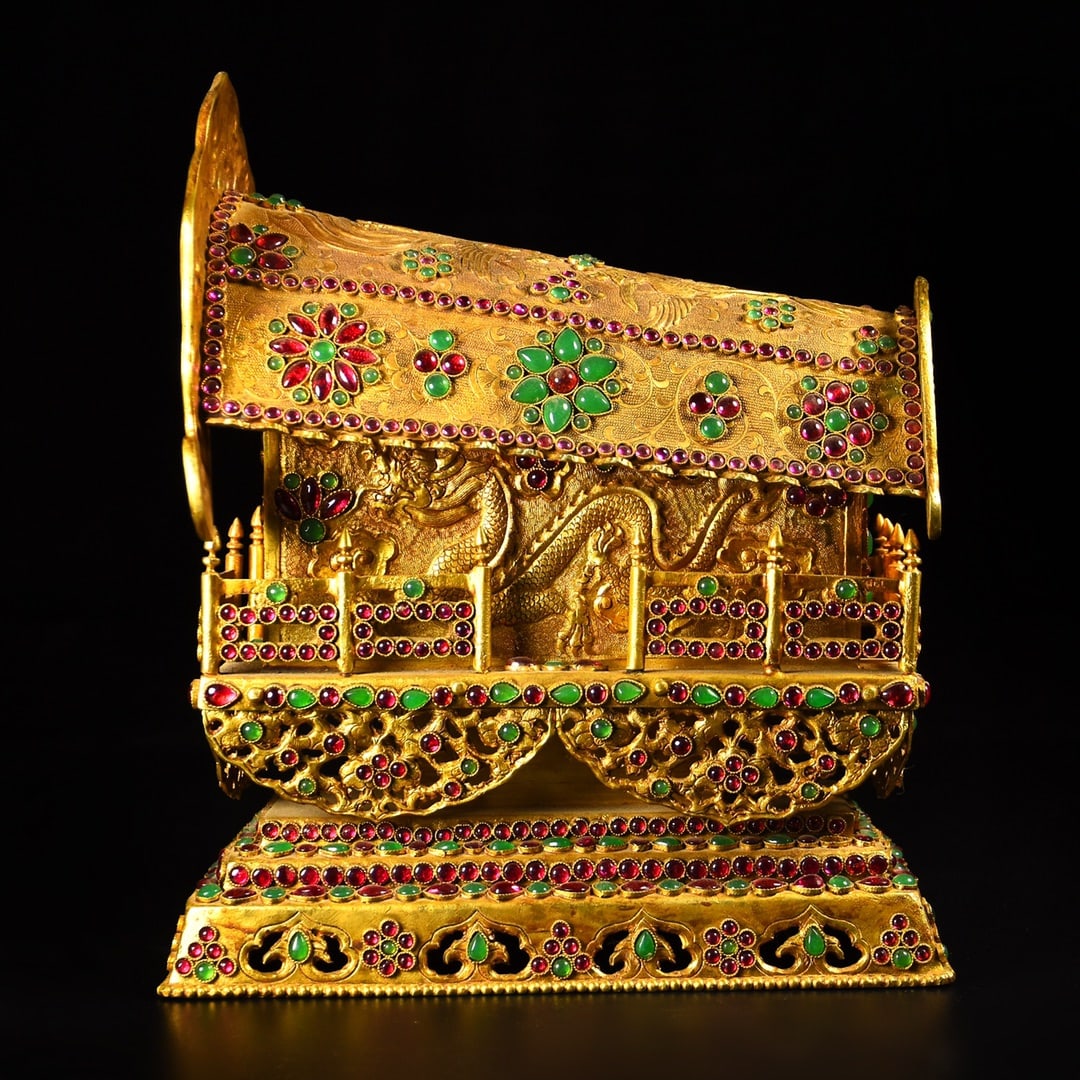 An Exquisite Gilt Bronze Inlaid Gems Dragon Pattern Coffin (1 of 9)
