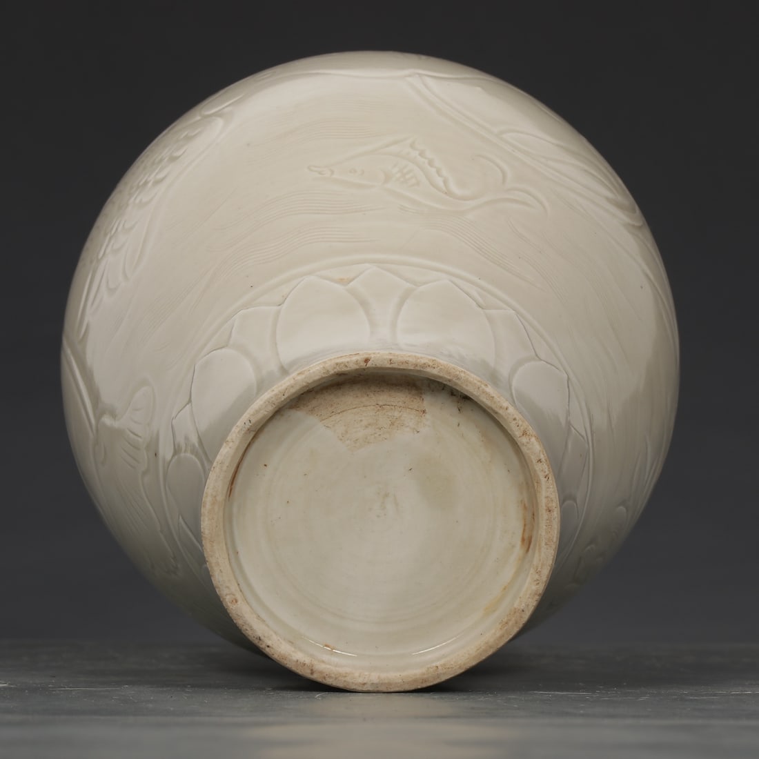 An Exquisite Ding yao Flower and Bird Pattern Vase - 9