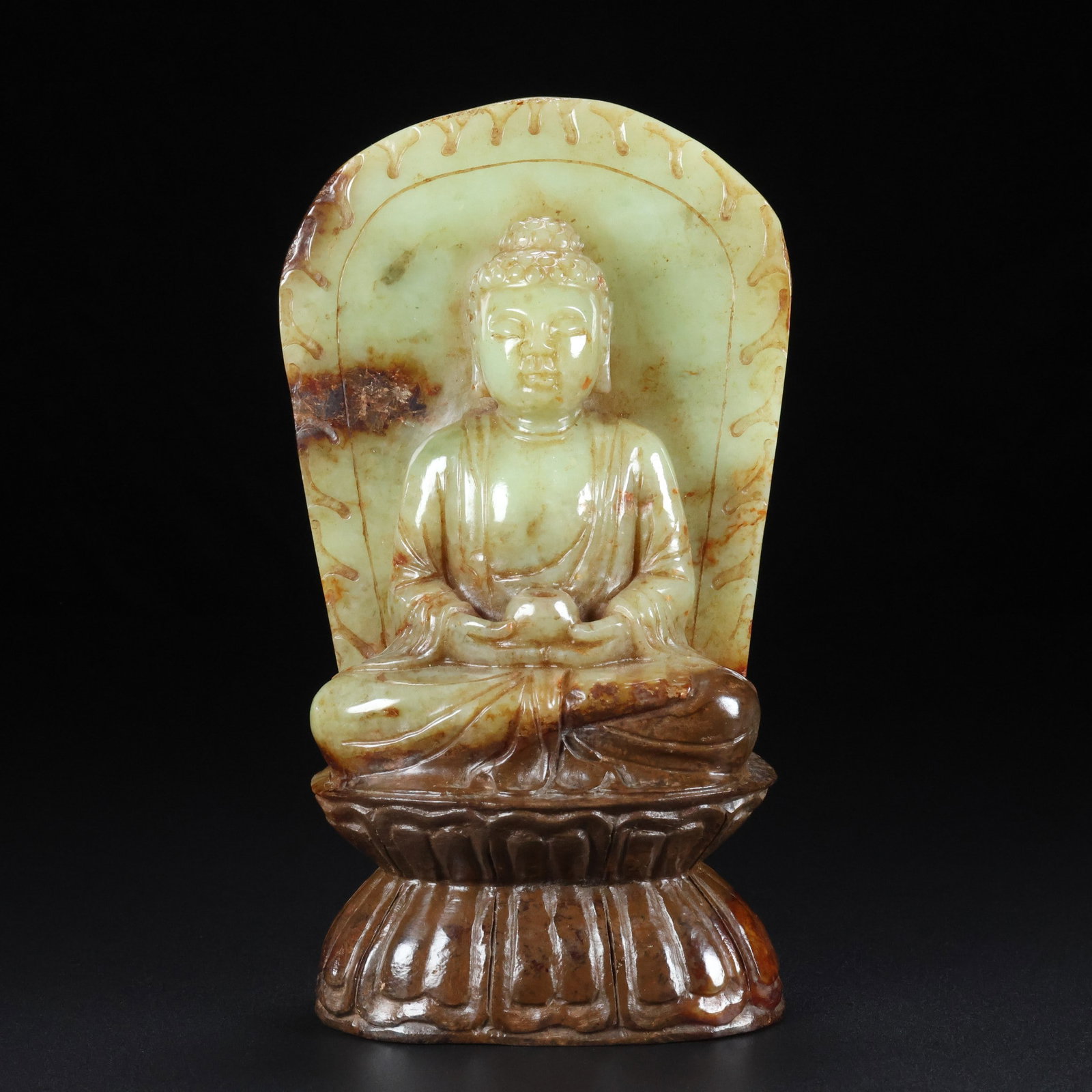 An Exquisite White Jade Statue of Sakyamuni: An Exquisite White Jade Statue of Sakyamuni Qing Dynasty, China Size:17.5cmx10cmx6cm Weight:975g (The Dimensions Of All Batches Are Manually Measured.If You Need More Detailed Information, Please