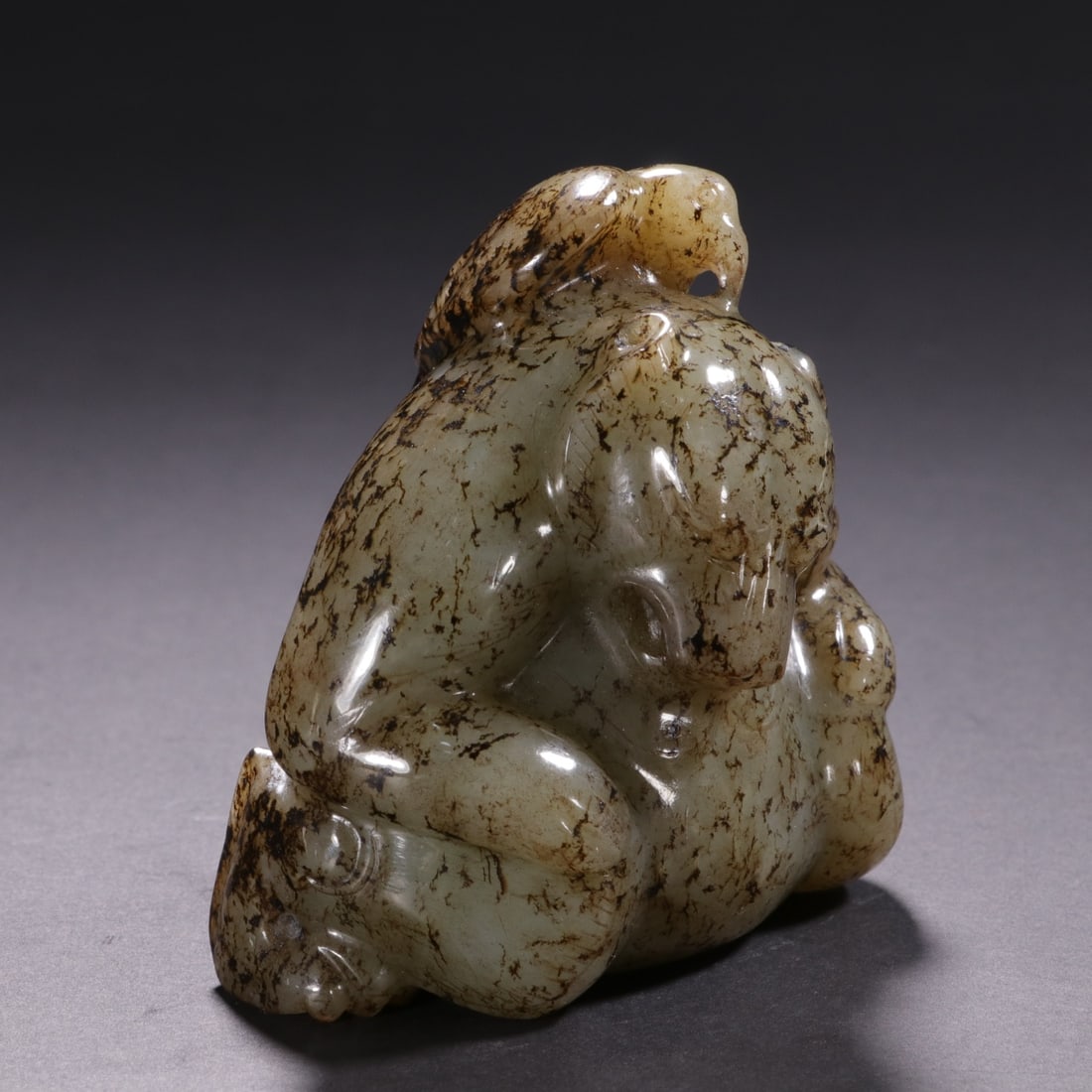 An Exquisite White Jade Bear Ornament - 8