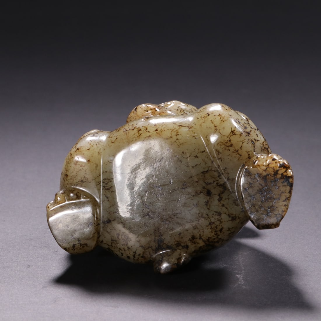 An Exquisite White Jade Bear Ornament - 9