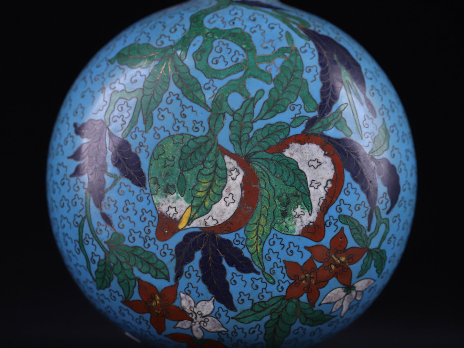An Exquisite Cloisonne Flower and Fruit Pattern Vase - 7