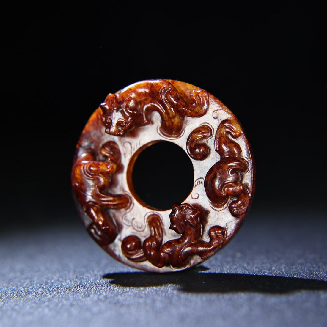 An Exquisite White Jade Chi-Dragon Pattern Ornament - 2