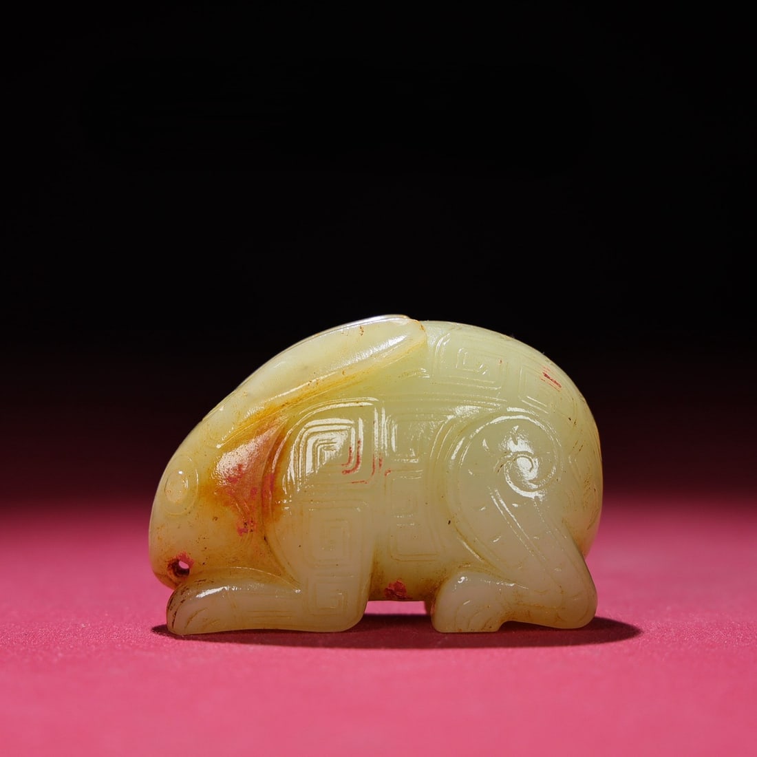 An Exquisite White Jade Rabbit Ornament: An Exquisite White Jade Rabbit Ornament Han Dynasty, China Size:5.5cmx2.5cmx3.7cm Weight:95g (The Dimensions Of All Batches Are Manually Measured.If You Need More Detailed Information, Please Contact