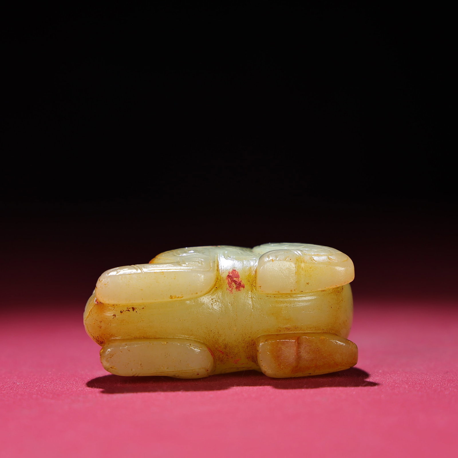 An Exquisite White Jade Rabbit Ornament - 2
