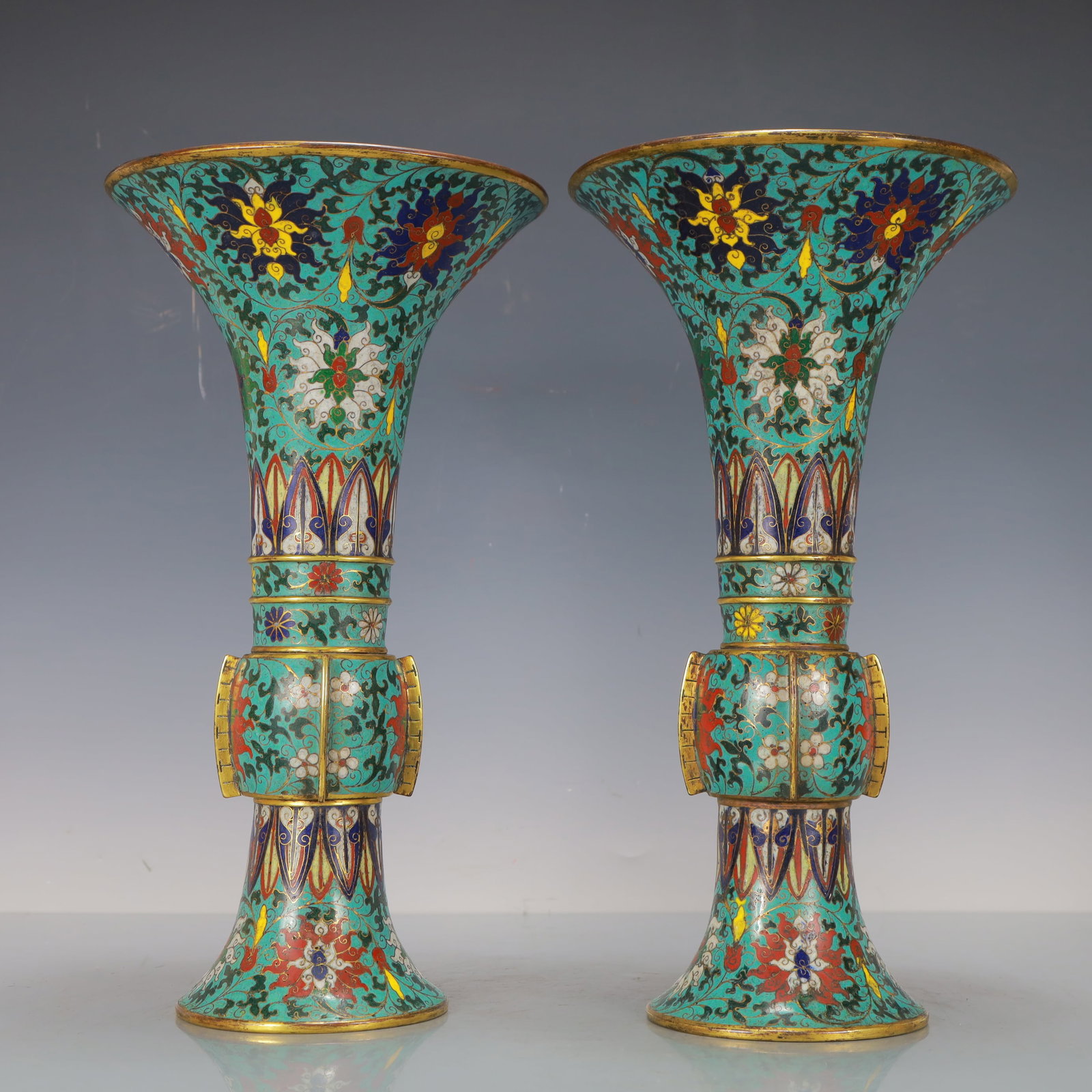 A Exquisite A pair of Cloisonne Lotus Pattern Double-Ears Vase: A Exquisite A pair of Cloisonne Lotus Pattern Double-Ears Vase Ming Dynasty, China Jingtai Four-character Mark Size:19cmx35cm Weight:3850g (The Dimensions Of All Batches Are Manually Measured.If You