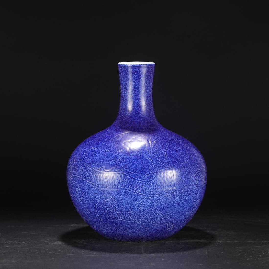 An Exquisite Blue Glazed Dragon Pattern Vase - 6