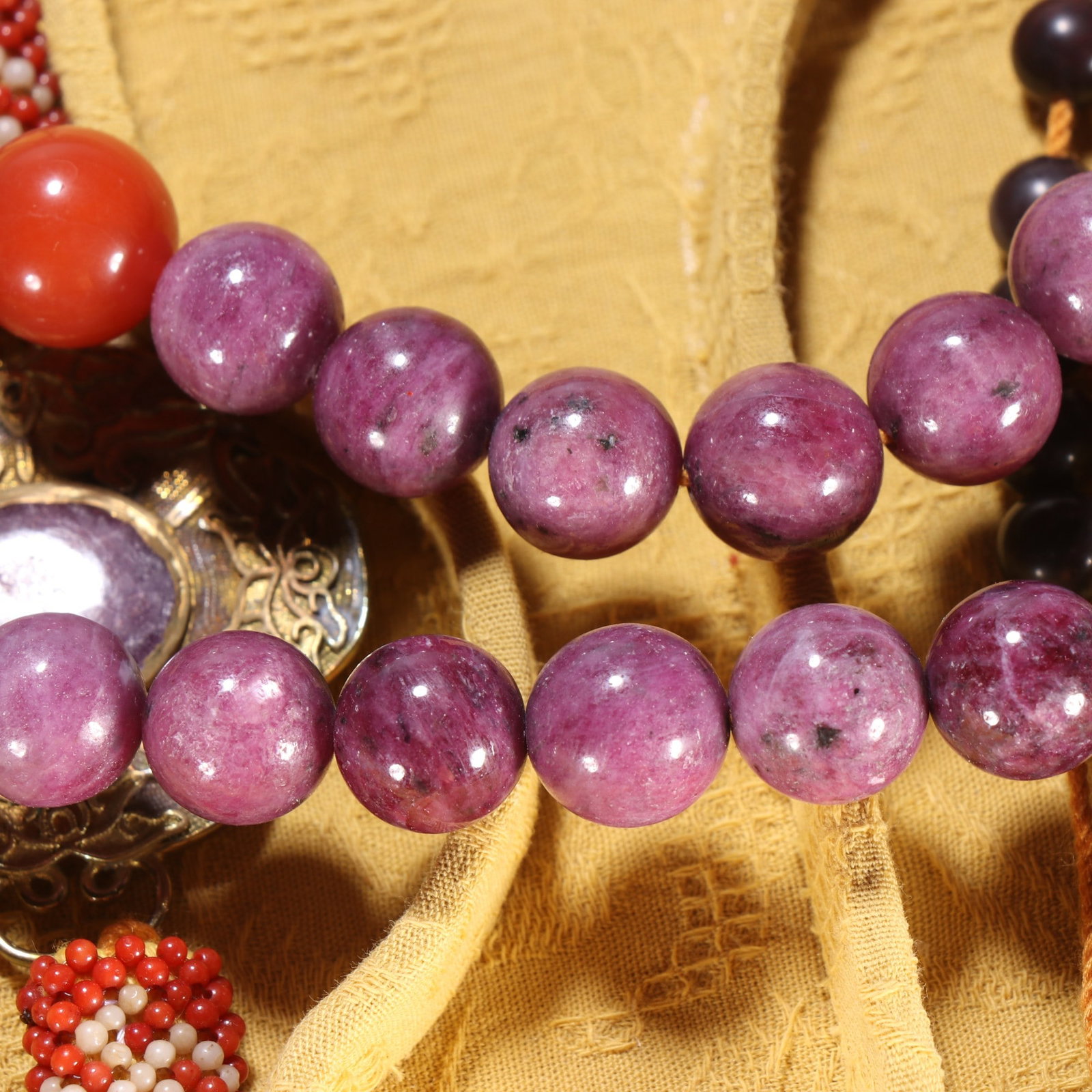 An Exquisite Red Gems Necklace - 6