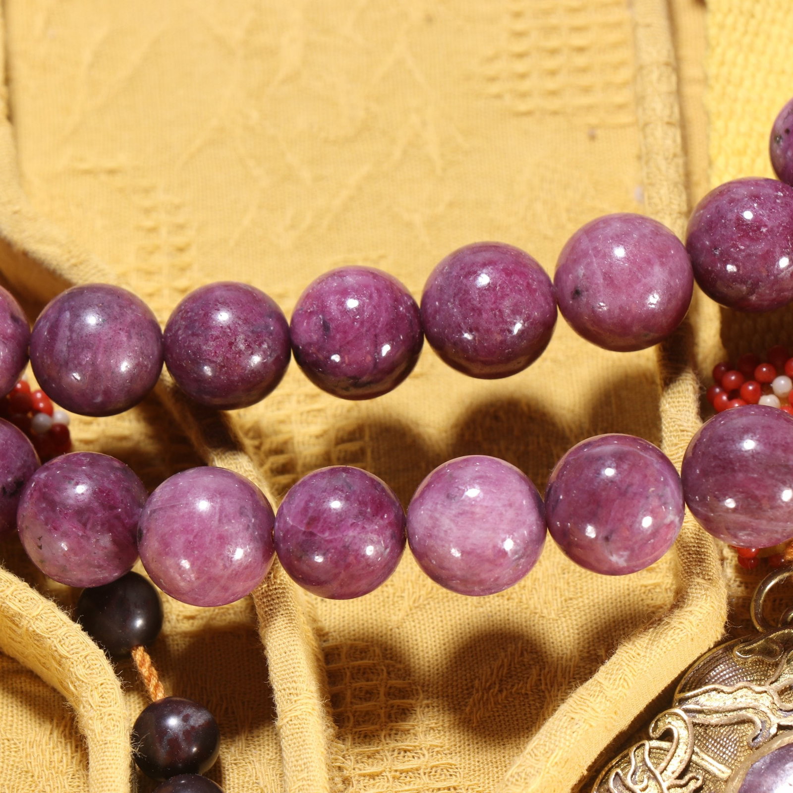 An Exquisite Red Gems Necklace - 8