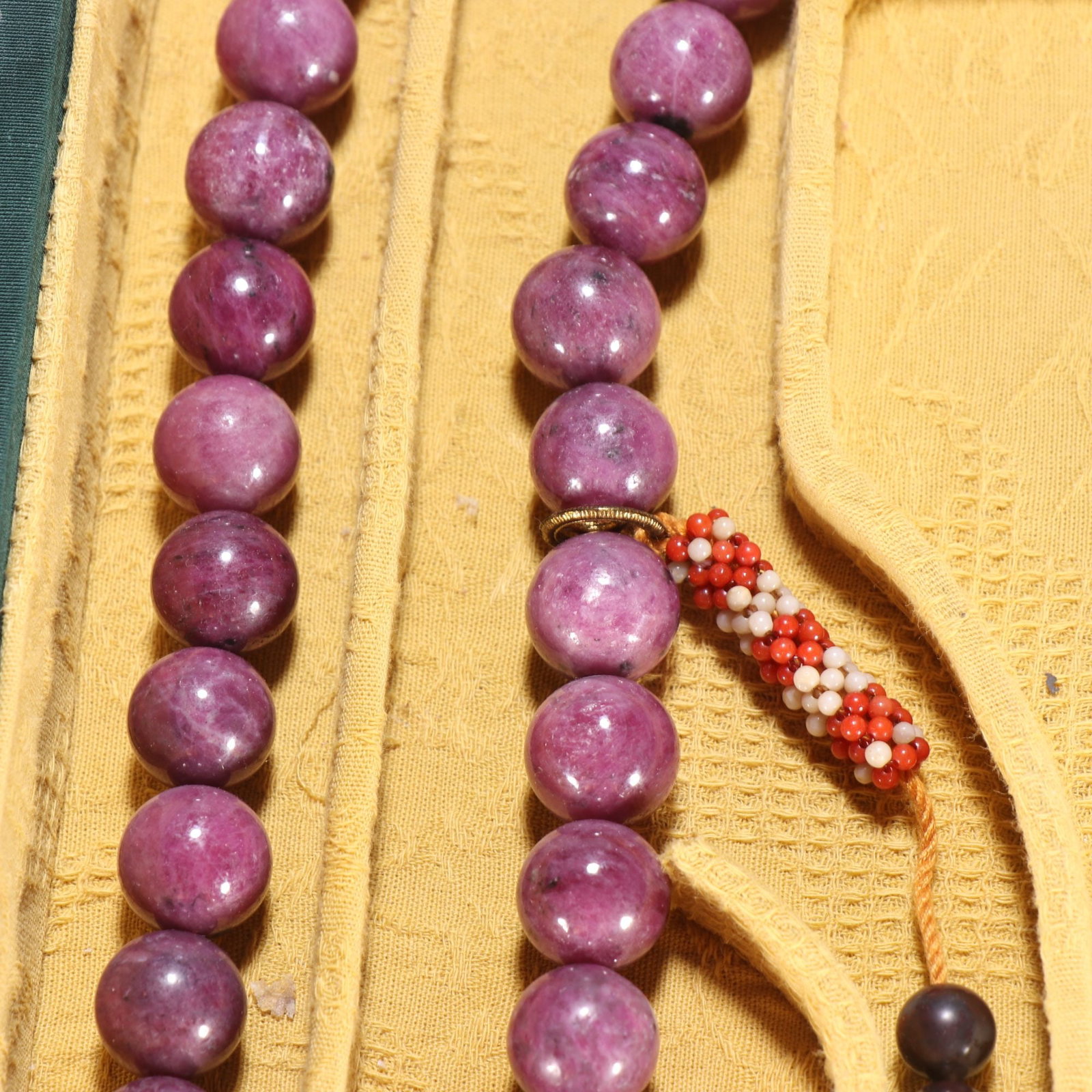 An Exquisite Red Gems Necklace - 9
