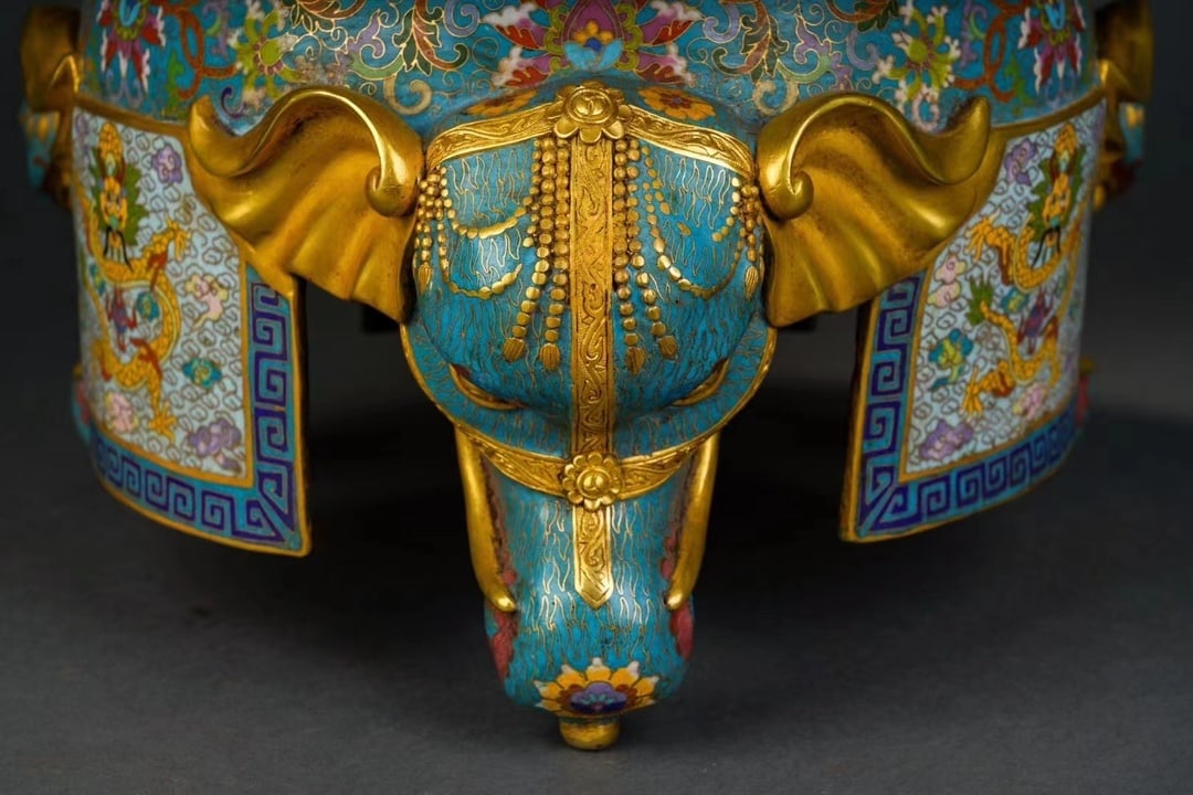 An Exquisite Cloisonne Lotus Pattern Dragon Pattern Seawater Pattern Censer - 6