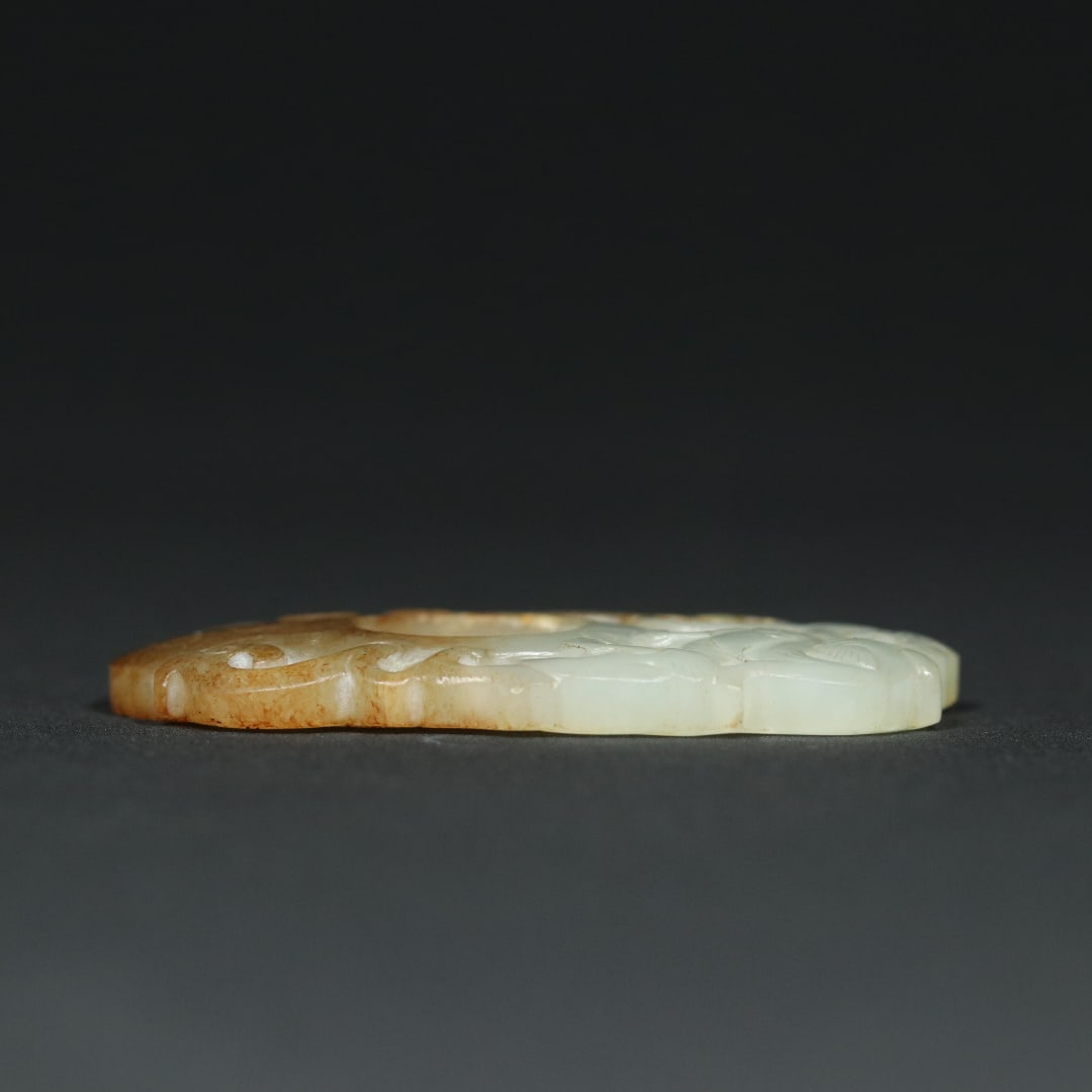 An Exquisite White Jade Dragon and Phoenix Pattern Pendant - 3