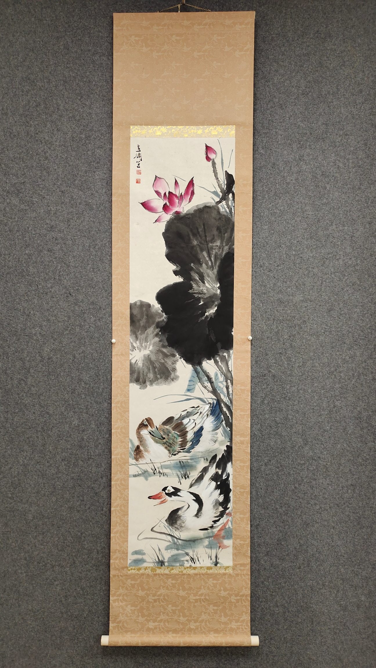 A Chinese Vertical Scroll Ink Painting of Flower and Bird on Paper (1 of 7)