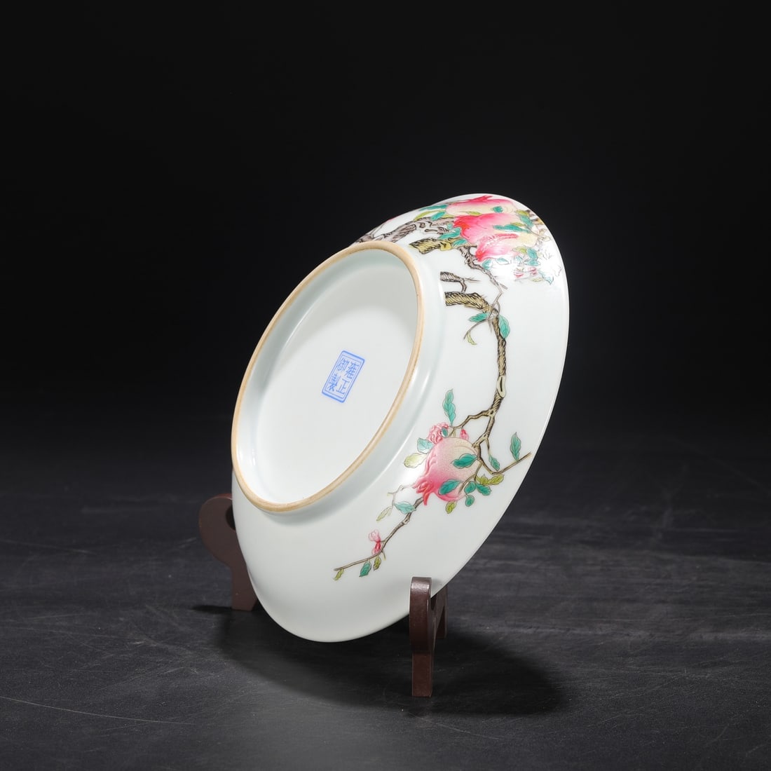 An Exquisite Enamel Flower and Fruit Pattern Plate - 7