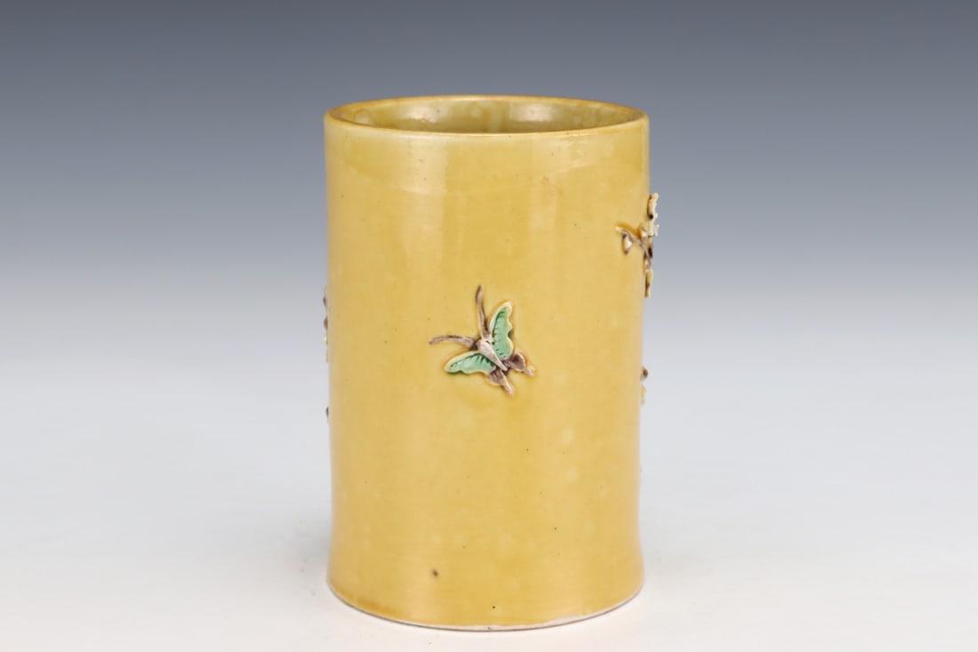 An Exquisite Yellow Glazed Flower and Butterfly Pattern Brush Pot - 4