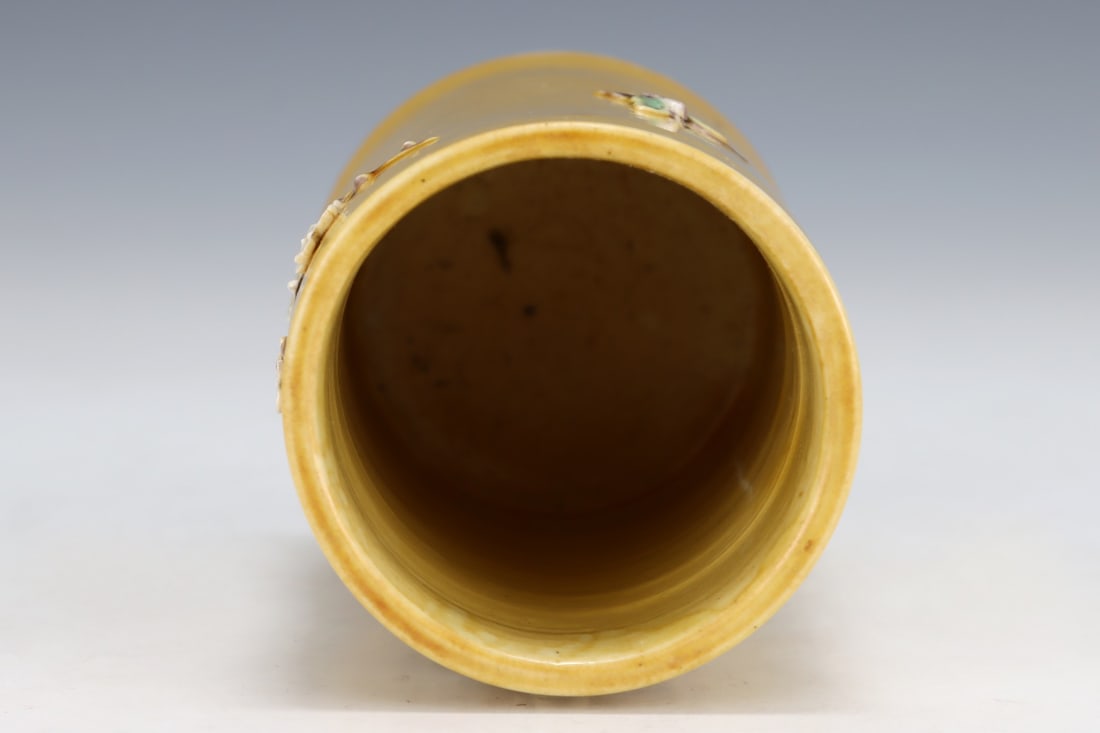 An Exquisite Yellow Glazed Flower and Butterfly Pattern Brush Pot - 8