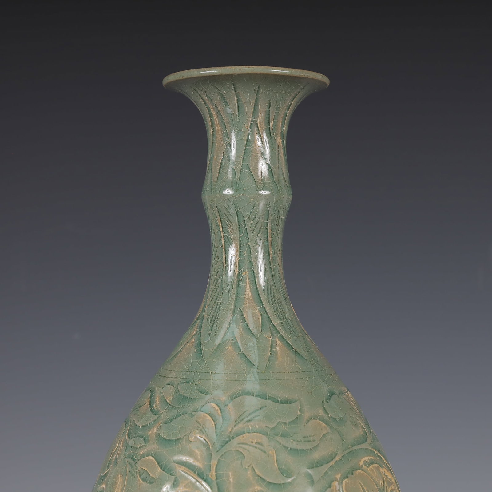 A Exquisite Yao zhou yao Flower Pattern Vase - 2