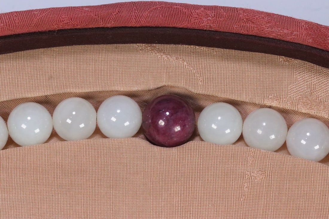 An Exquisite Gems Bracelets - 10