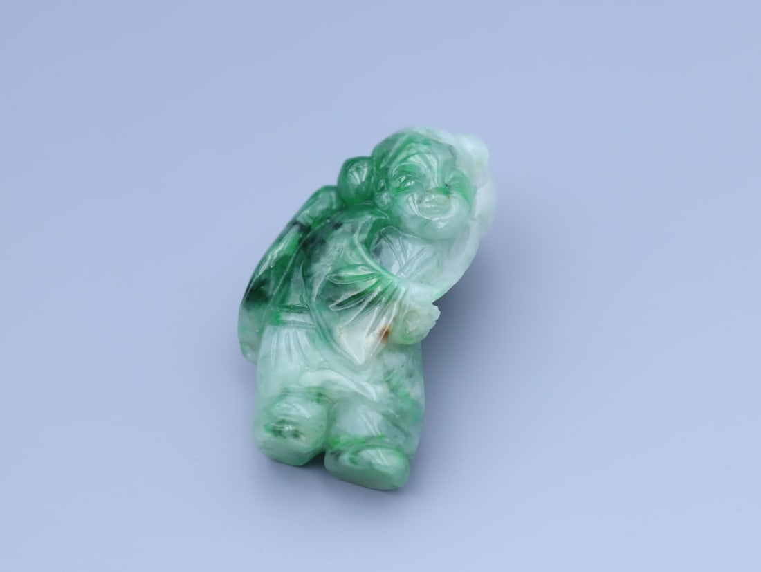 An Exquisite Jadeite Figure Hand Piece - 4