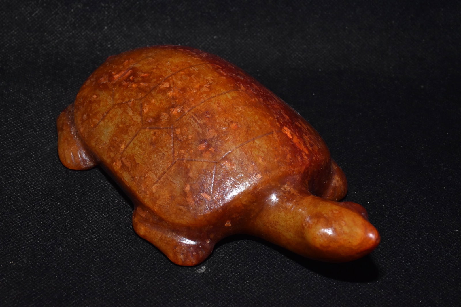 An Exquisite Hemo Jade Turtle Ornament - 3