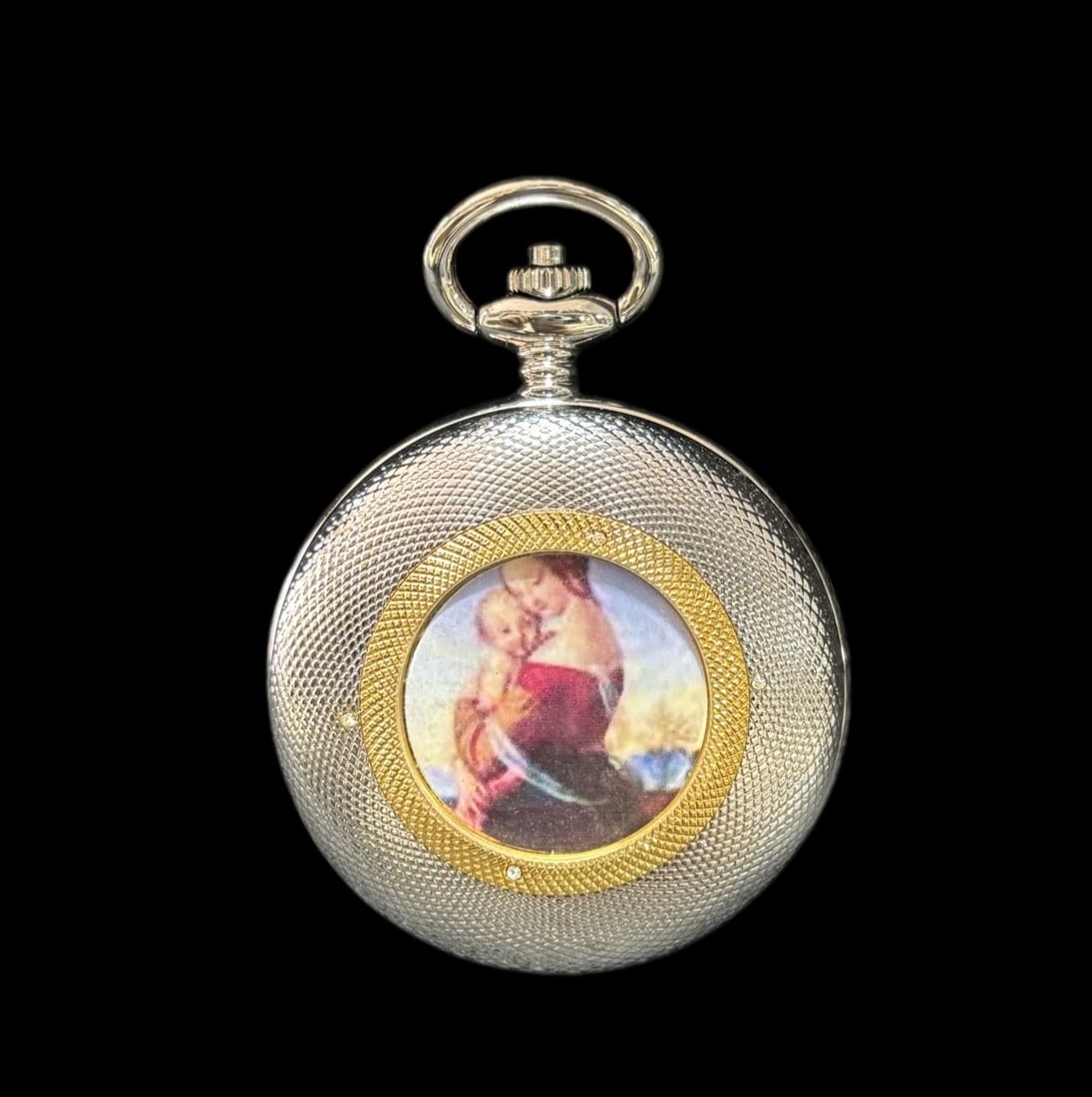 An Exquisite Silver Figure Pattern Pocket watch: An Exquisite Silver Figure Pattern Pocket watch Qing Dynasty, China Size:5cm (The Dimensions Of All Batches Are Manually Measured.If You Need More Detailed Information, Please Contact Our Customer