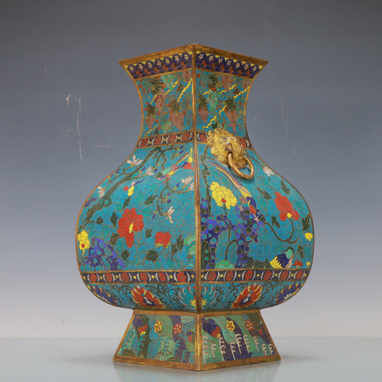 A Exquisite Cloisonne Flower and Bird Pattern Double-Ears Vase: A Exquisite Cloisonne Flower and Bird Pattern Double-Ears Vase Ming Dynasty, China Jingtai Six-character Mark Size:22cmx40cm Weight:5200g (The Dimensions Of All Batches Are Manually Measured.If You