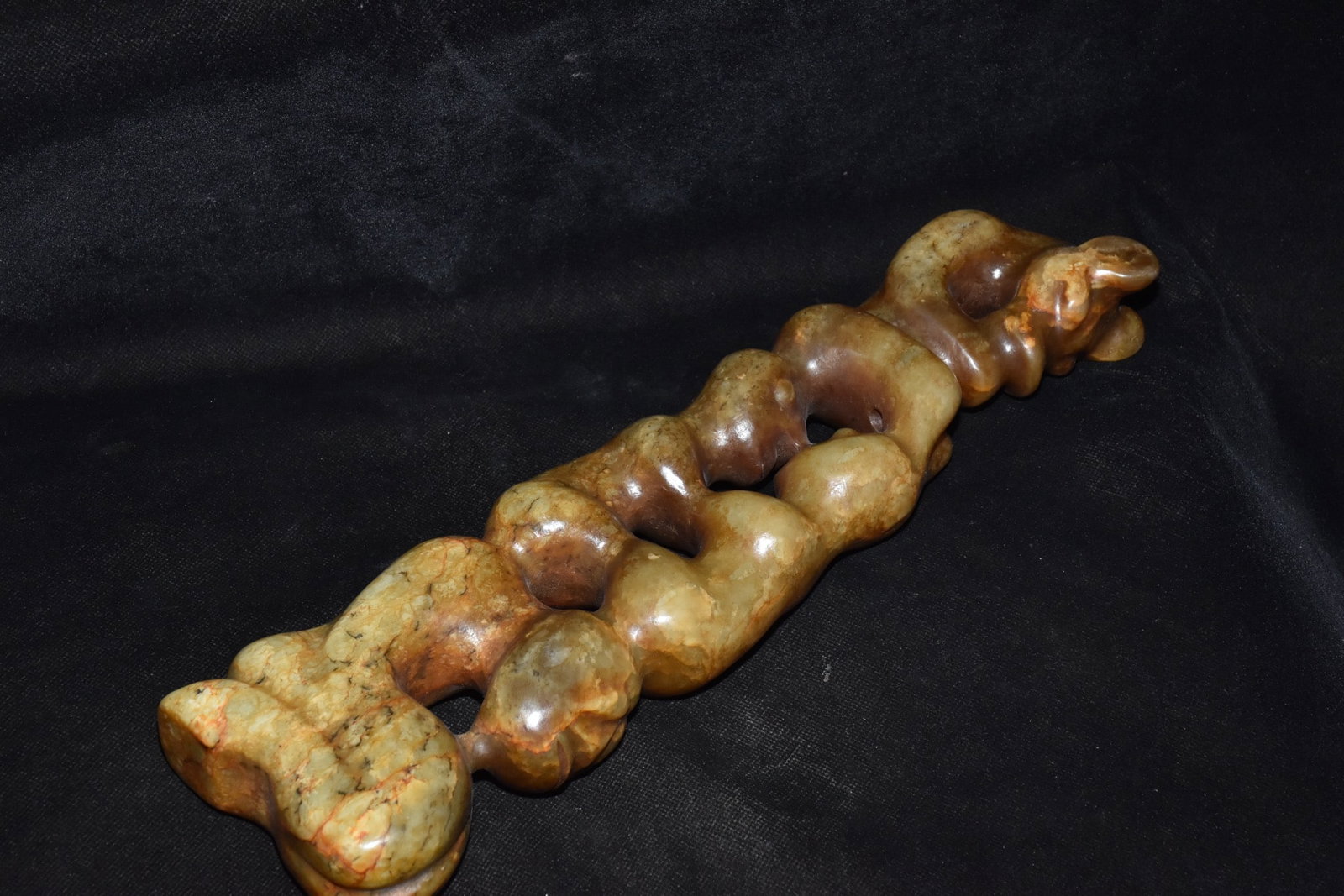 An Exquisite Hemo Jade Ornament - 6