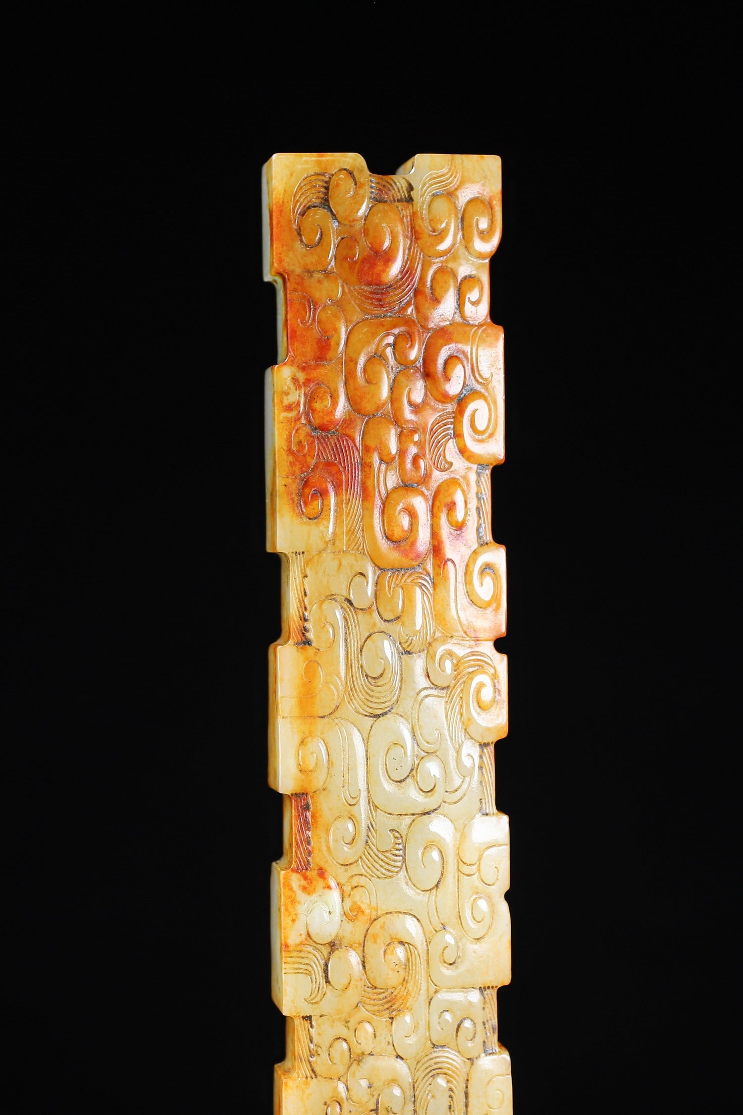 An Exquisite White Jade Ornament - 5