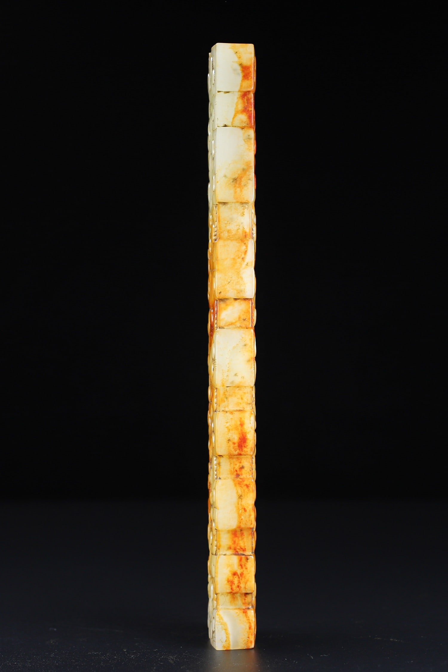 An Exquisite White Jade Ornament - 7