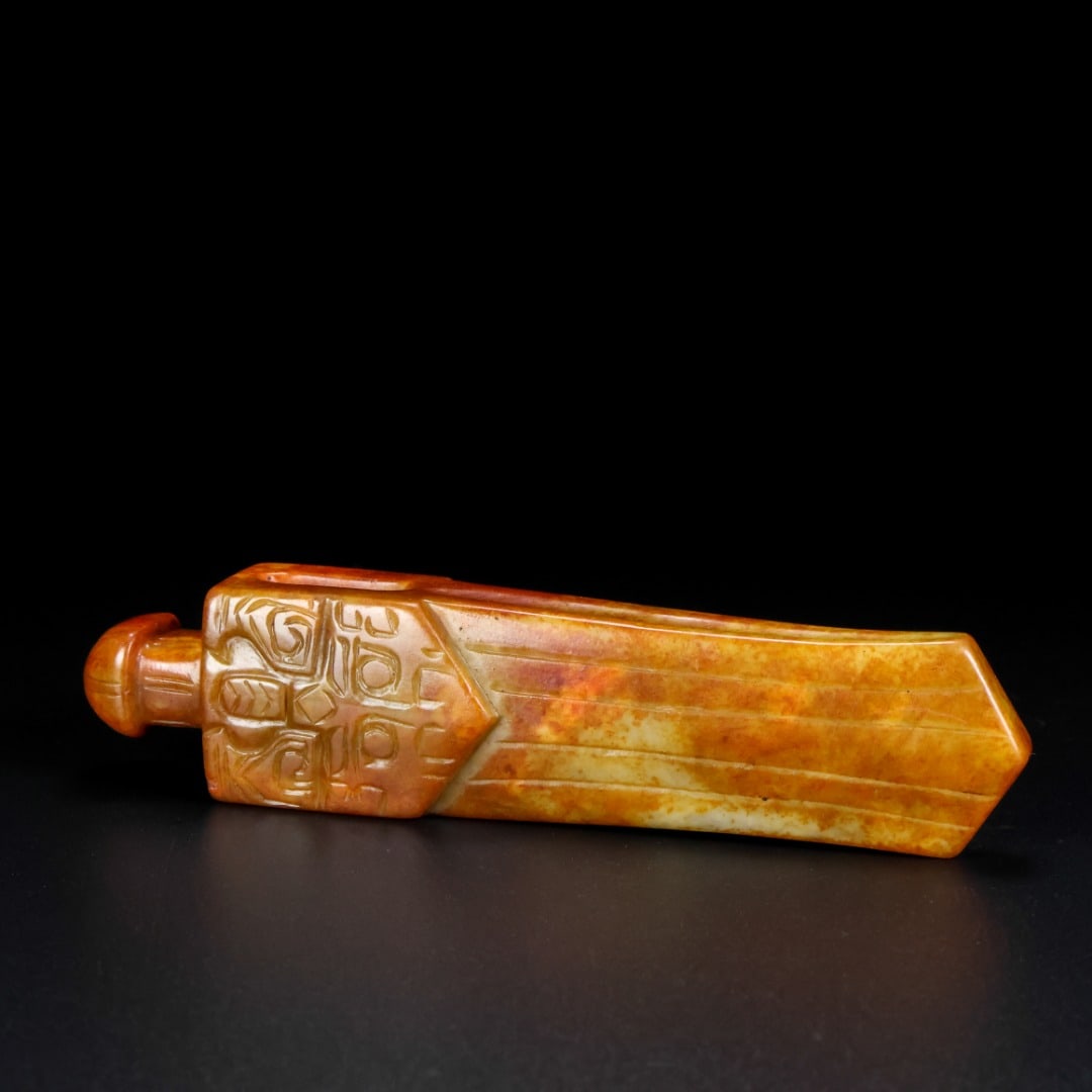 An Exquisite White Jade Ornament - 4
