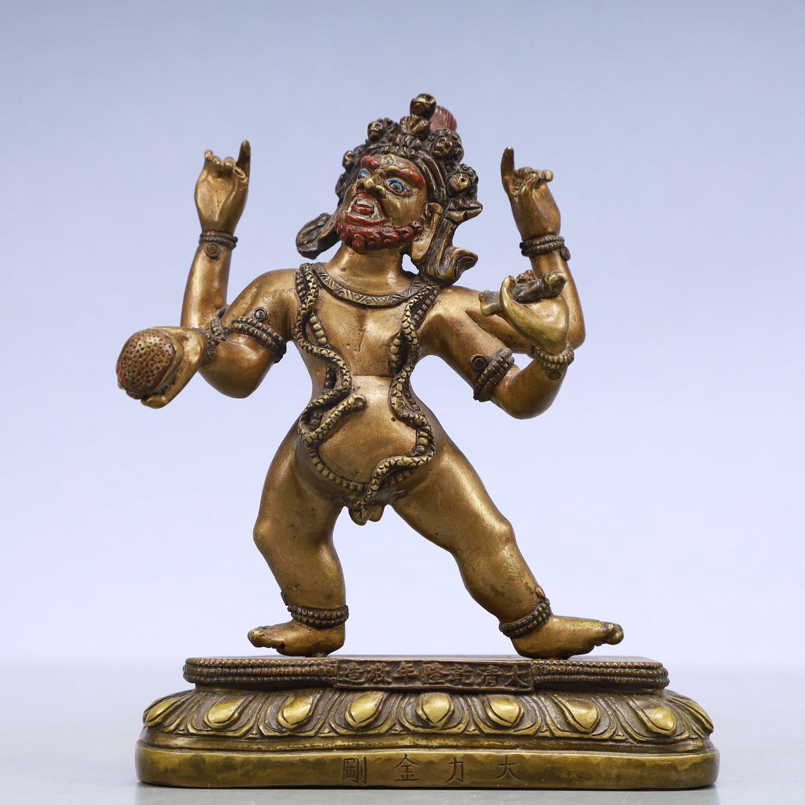 A Exquisite Gilt Bronze Statue of Vajra: A Exquisite Gilt Bronze Statue of Vajra Ming Dynasty, China Size:11.5cmx5cmx14cm Weight:800g (The Dimensions Of All Batches Are Manually Measured.If You Need More Detailed Information, Please Contact