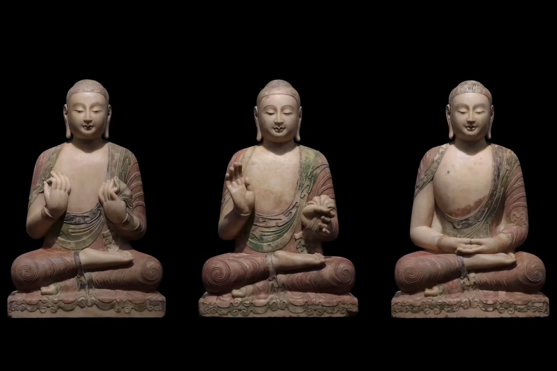 A Set of Fine Marble Painted Color Buddha Statue: A Set of Fine Marble Painted Color Buddha Statue Han Dynasty, China Size:81cmx53cm (The Dimensions Of All Batches Are Manually Measured.If You Need More Detailed Information, Please Contact Our