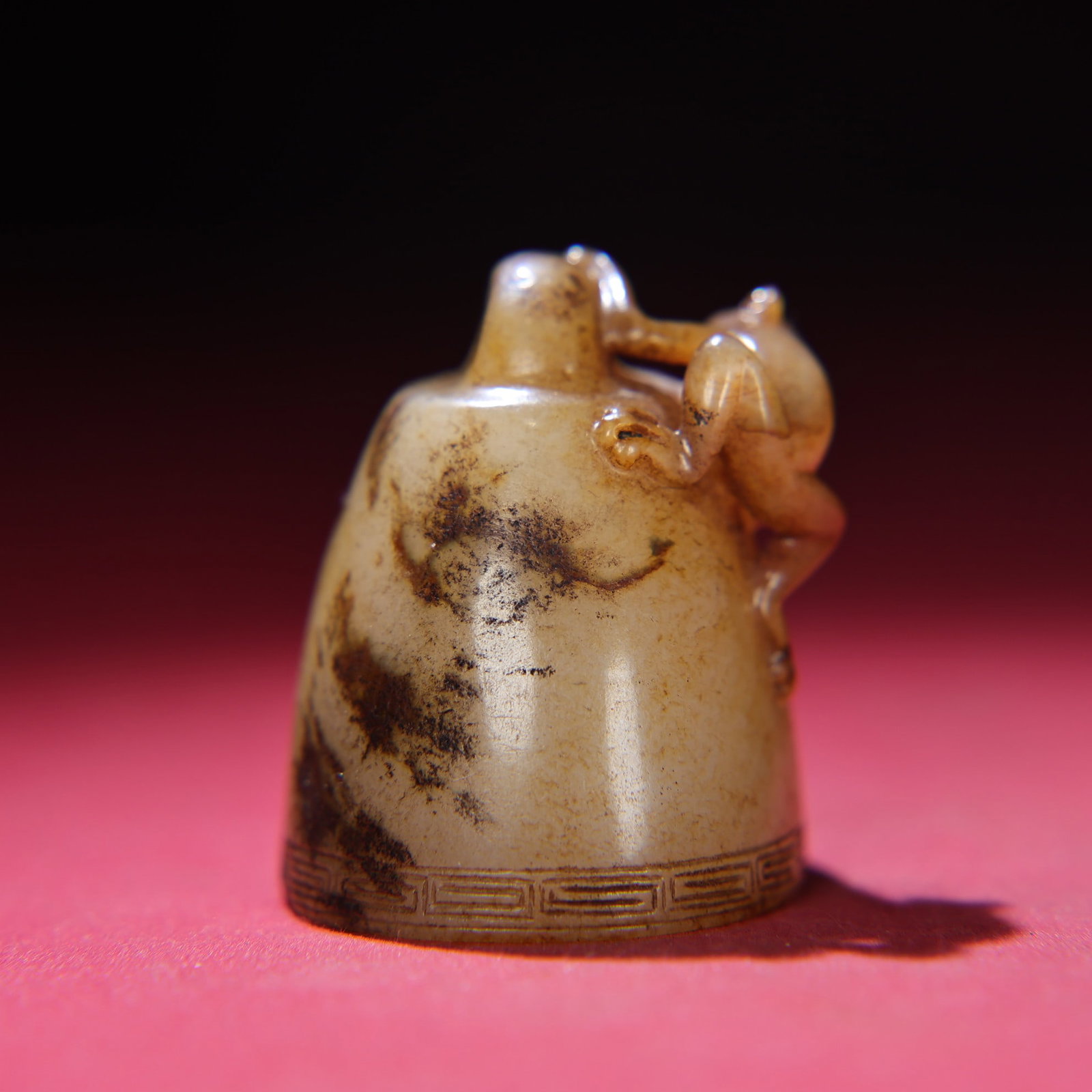 An Exquisite White Jade Frog Seal - 5