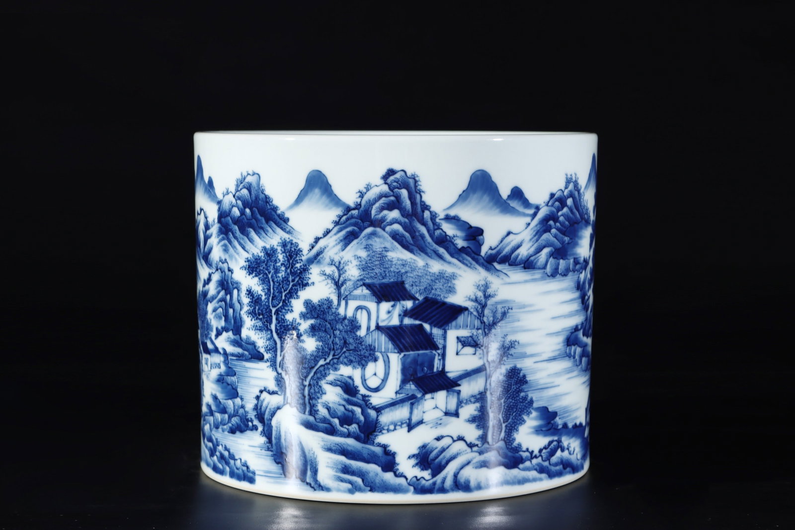 An Exquisite Blue and White Landscape and Figure Pattern Brush Pot: An Exquisite Blue and White Landscape and Figure Pattern Brush Pot Qing Dynasty, China Yongzheng Six-character Mark Size:17.5cmx20.5cm (The Dimensions Of All Batches Are Manually Measured.If You Need