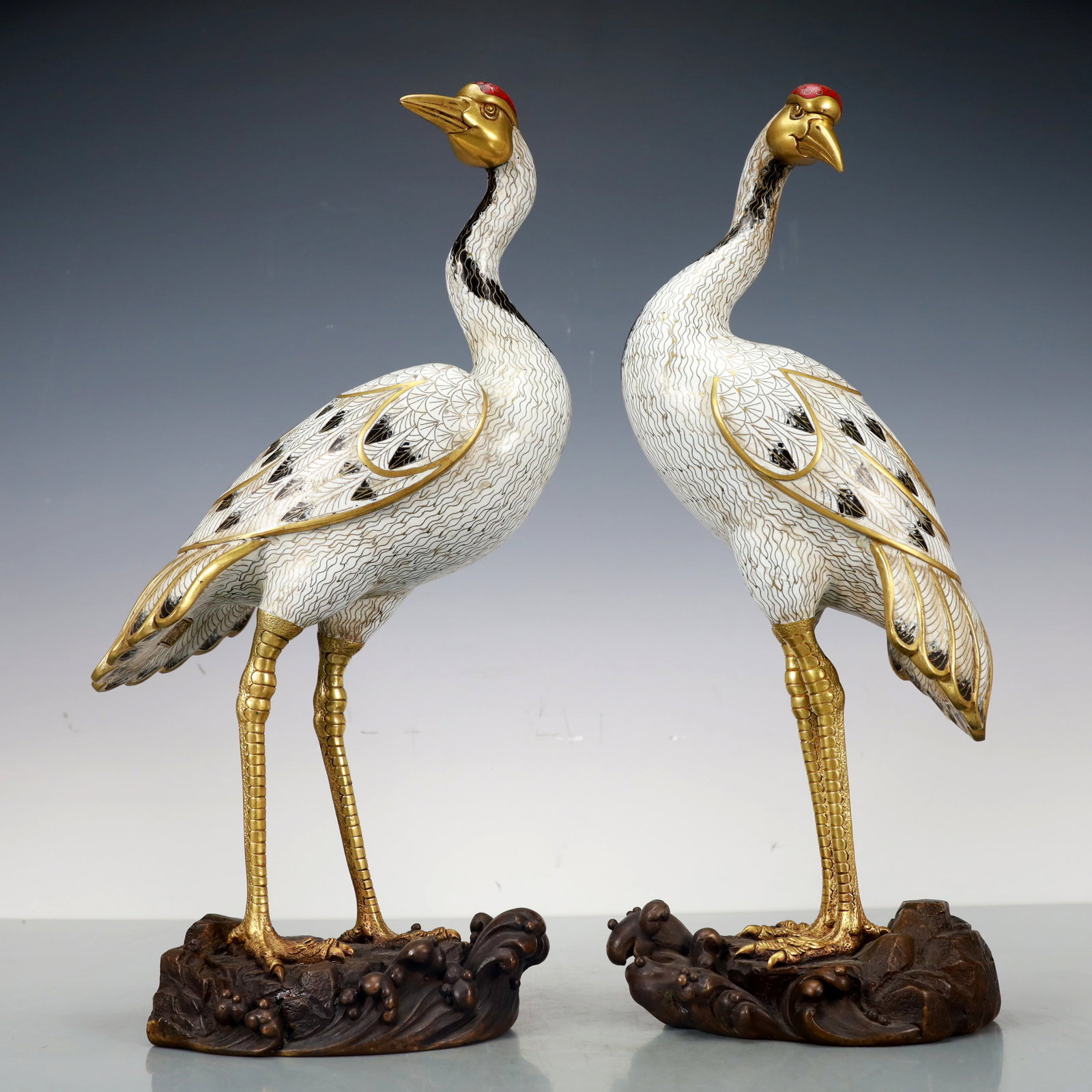 A Exquisite A pair of Cloisonne Gilt Bronze Crane Ornament: A Exquisite A pair of Cloisonne Gilt Bronze Crane Ornament Qing Dynasty, China Qianlong Four-character Mark Size:16cmx12cmx37cm Weight:6250g (The Dimensions Of All Batches Are Manually Measured.If