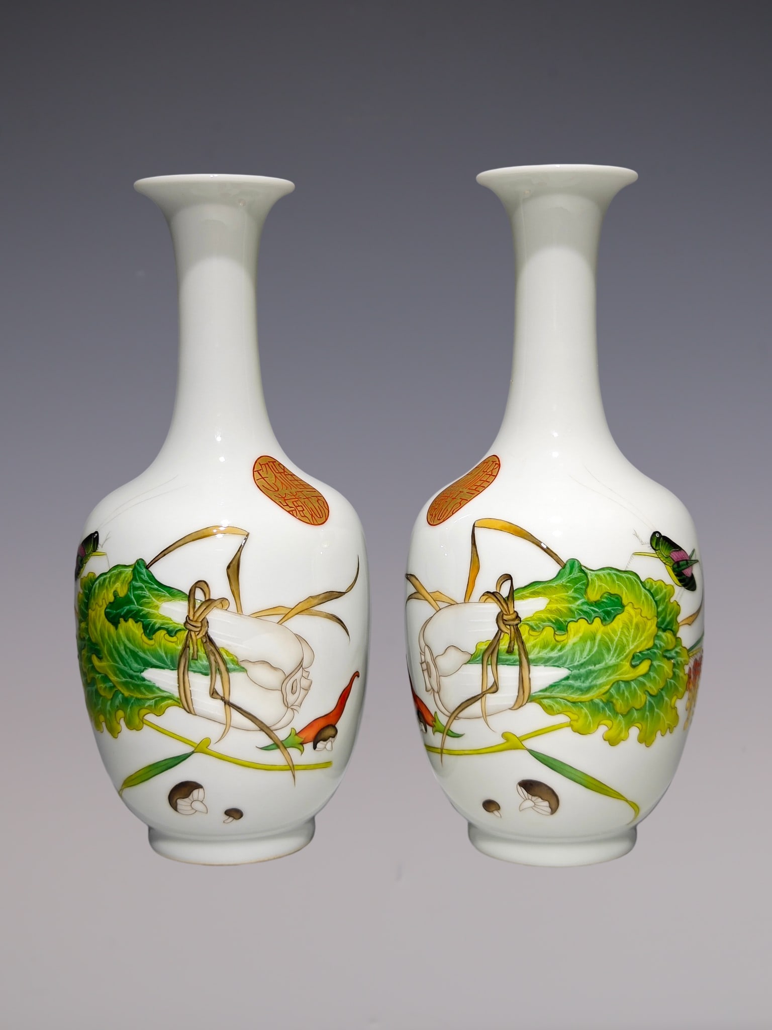 An Exquisite Enamel Melon and Fruit Pattern with poem Vase: An Exquisite Enamel Melon and Fruit Pattern with poem Vase Qing Dynasty, China Yongzheng Four-character Mark Size:21.5cmx10cm (The Dimensions Of All Batches Are Manually Measured.If You Need More