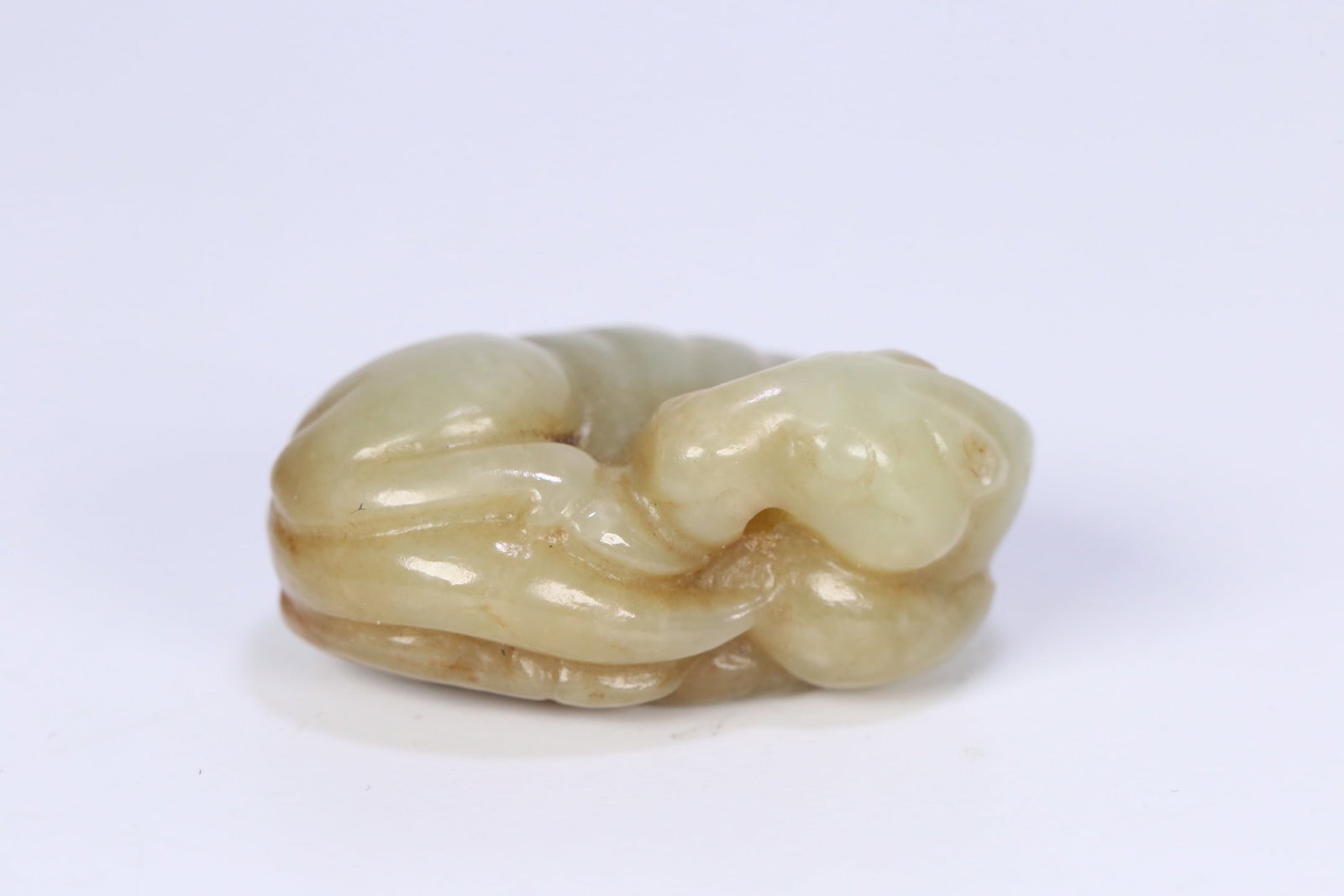 An Exquisite White Jade Horse Ornament: An Exquisite White Jade Horse Ornament Qing Dynasty, China Size:3.9cmx2.7cmx1.8cm Weight:30g (The Dimensions Of All Batches Are Manually Measured.If You Need More Detailed Information, Please Contact