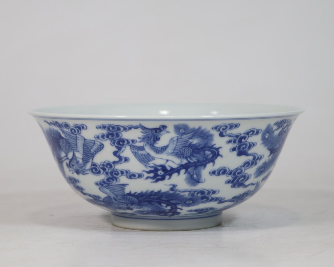 An Exquisite Blue and White Phoenix Pattern Bowl: An Exquisite Blue and White Phoenix Pattern Bowl Qing Dynasty, China Yongzheng Six-character Mark Size:7.2cmx17cm (The Dimensions Of All Batches Are Manually Measured.If You Need More Detailed
