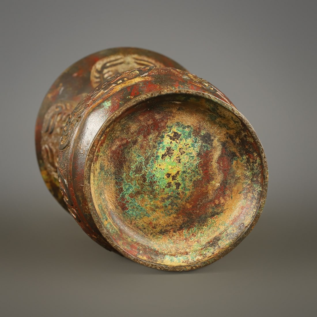 An Exquisite Bronze Bird Pattern Vase - 10