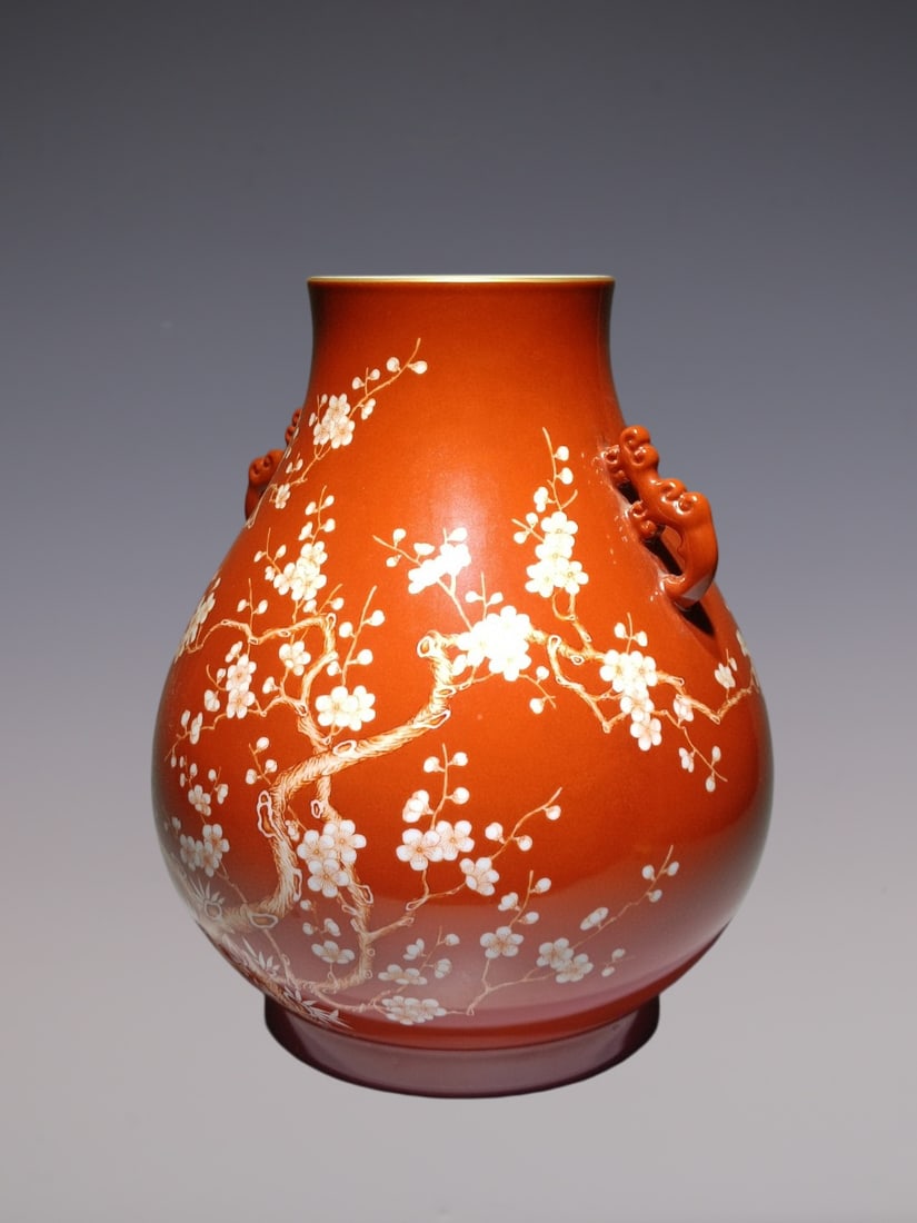 An Exquisite Iron-Red Flower Pattern Double-Ears Vase - 2