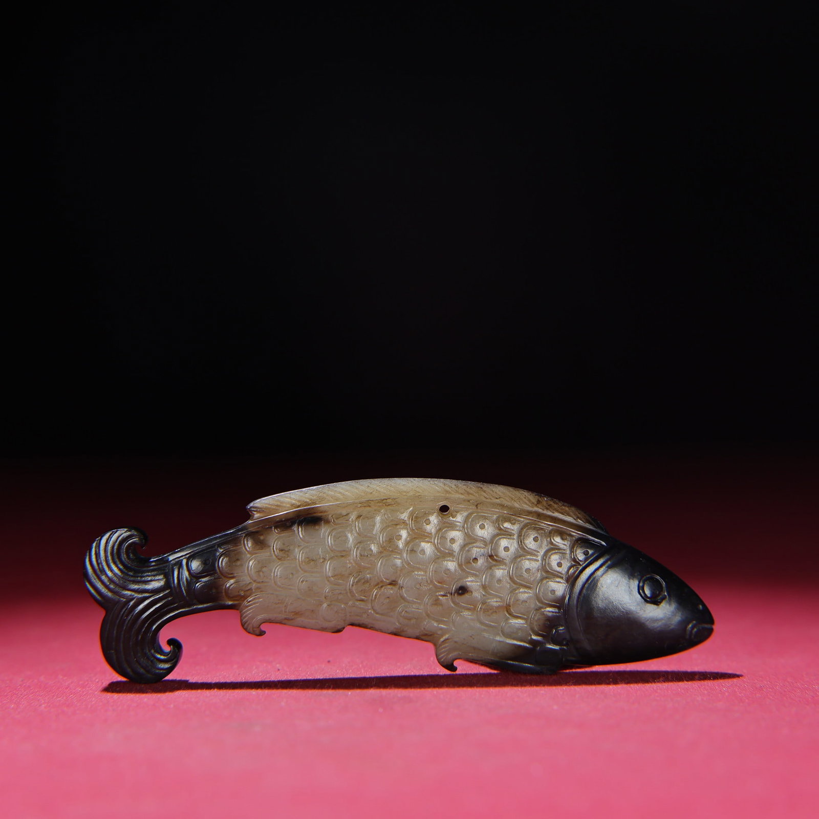 An Exquisite White Jade Fish Pendant - 5