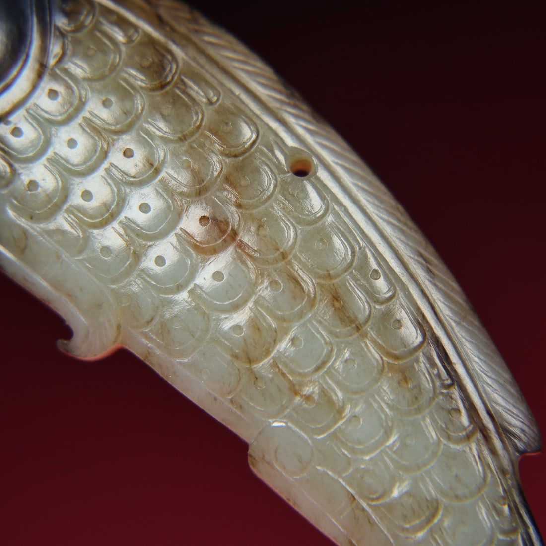 An Exquisite White Jade Fish Pendant - 6