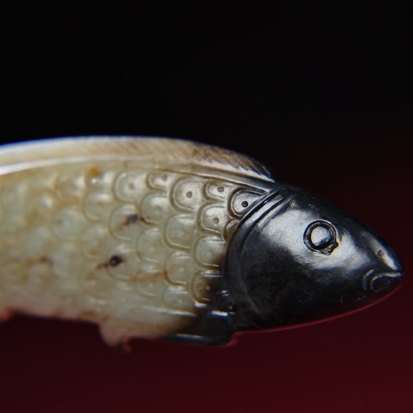 An Exquisite White Jade Fish Pendant - 8