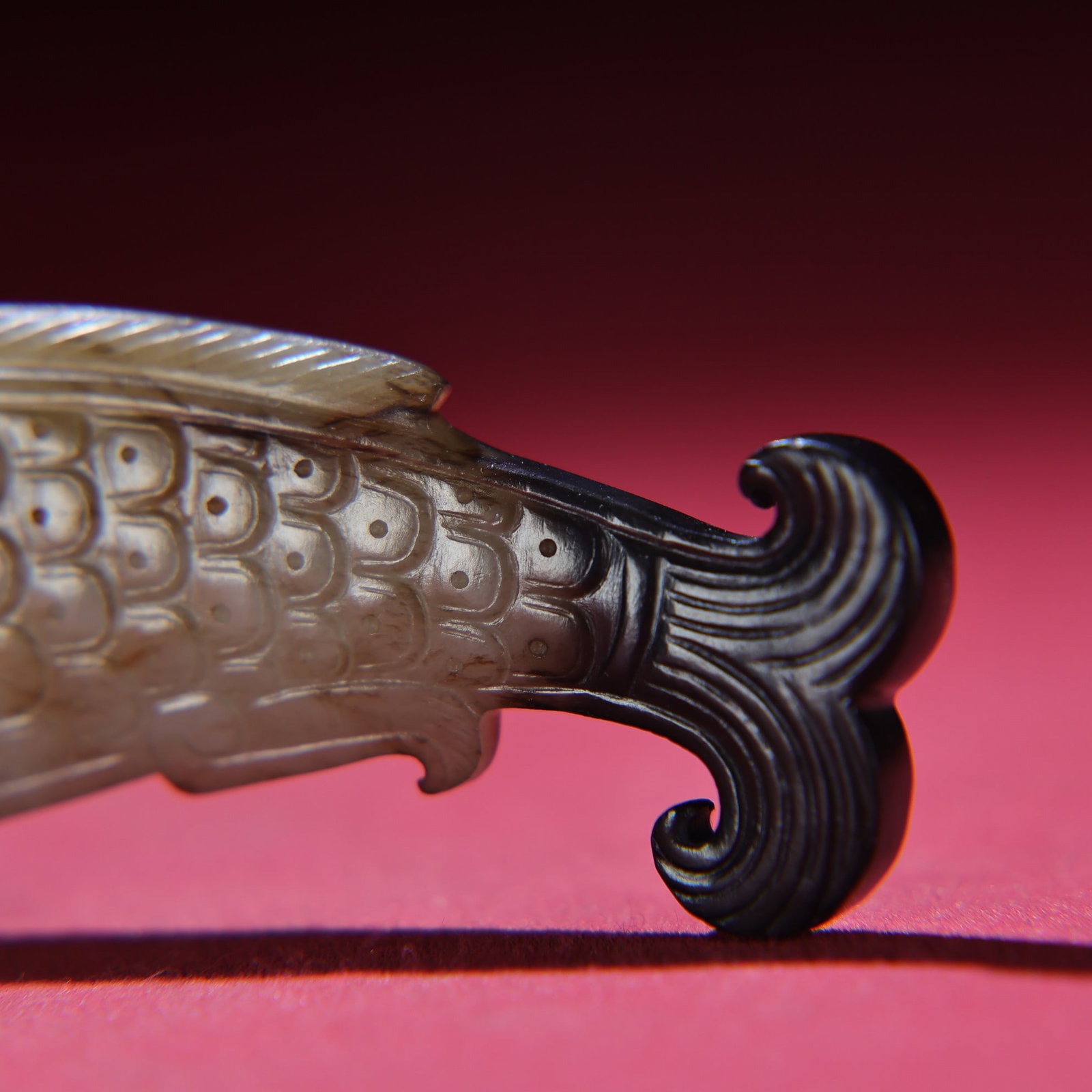 An Exquisite White Jade Fish Pendant - 9