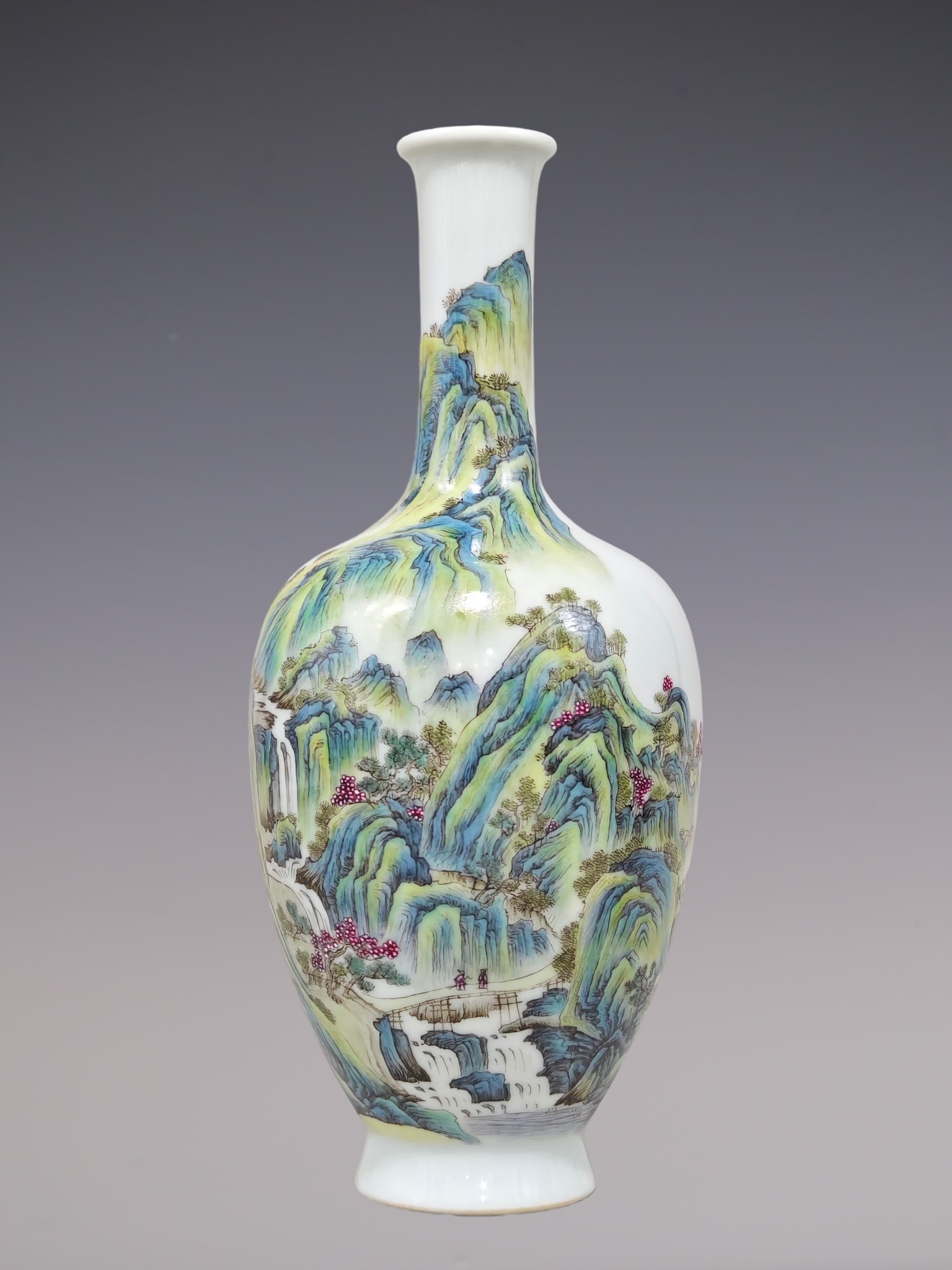 An Exquisite Famille-Rose Landscape Pattern with poem Vase: An Exquisite Famille-Rose Landscape Pattern with poem Vase Qing Dynasty, China Yongzheng Six-character Mark Size:22cmx11cm (The Dimensions Of All Batches Are Manually Measured.If You Need More
